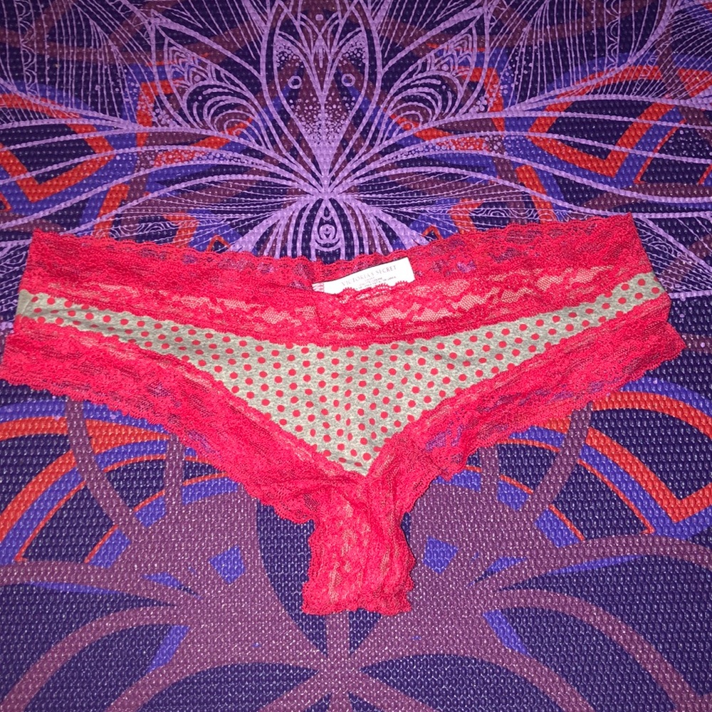 GUC Victoria’s Secret Cheeky Panty - M